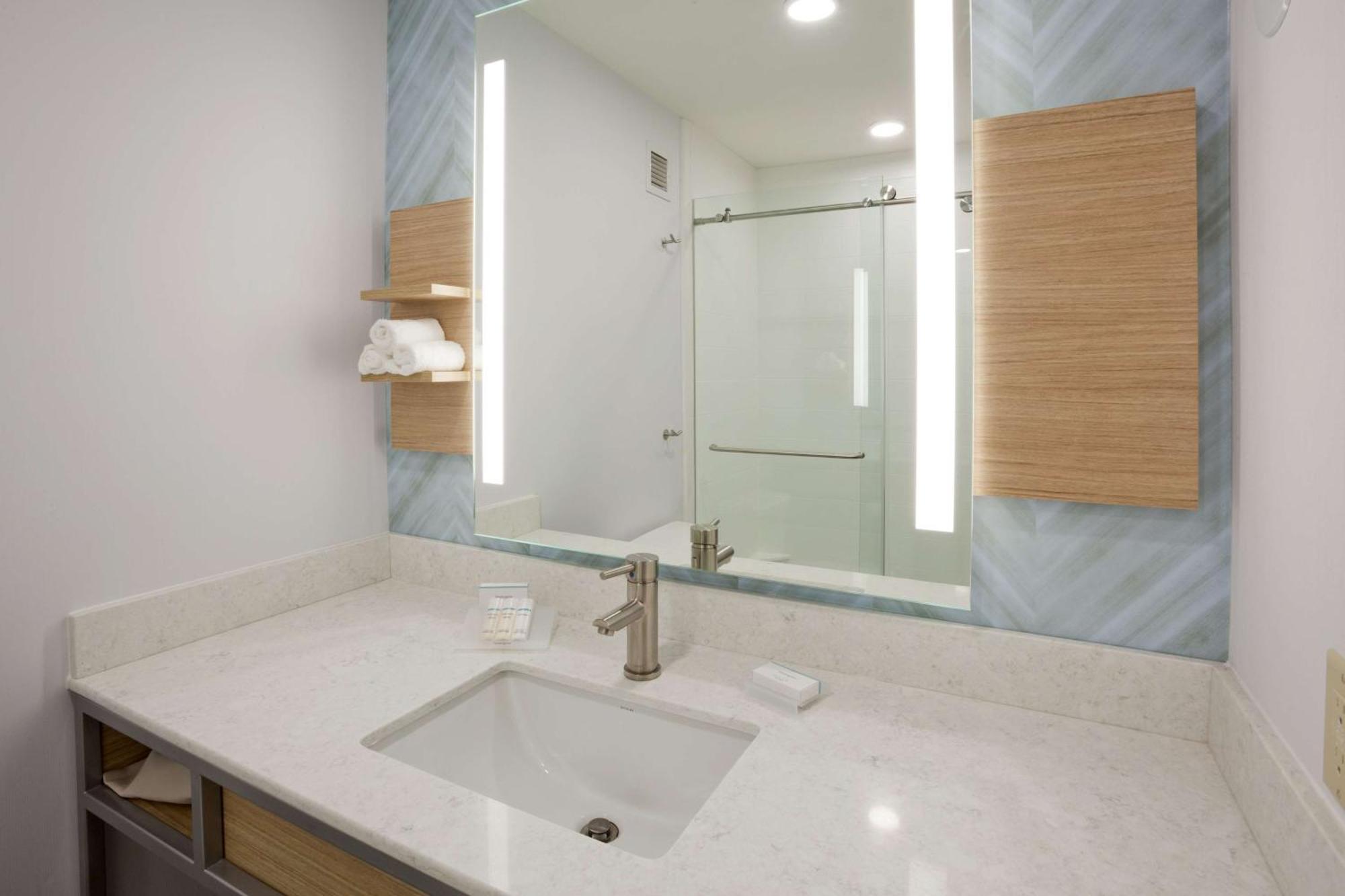 Hilton Garden Inn Minneapolis Ийгън Екстериор снимка