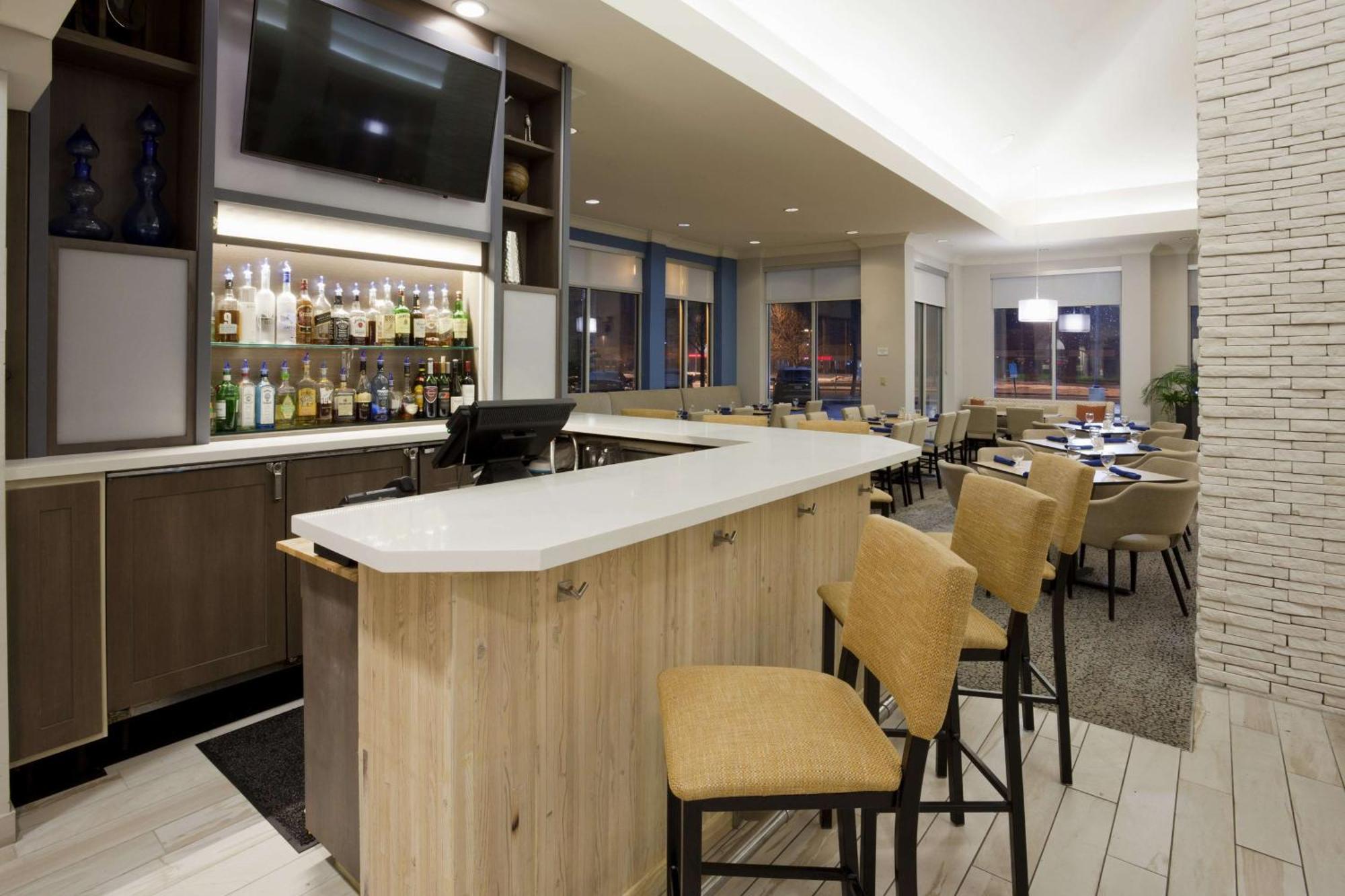 Hilton Garden Inn Minneapolis Ийгън Екстериор снимка