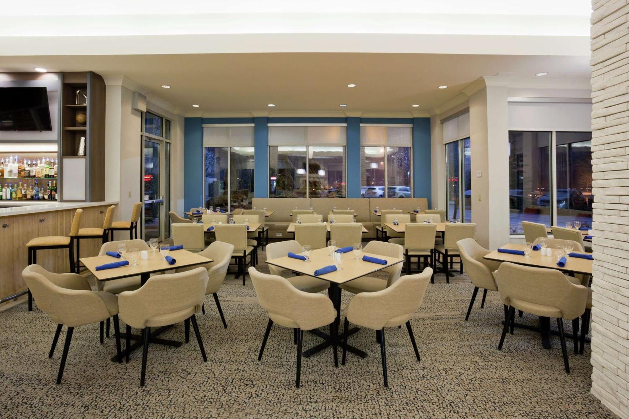 Hilton Garden Inn Minneapolis Ийгън Екстериор снимка