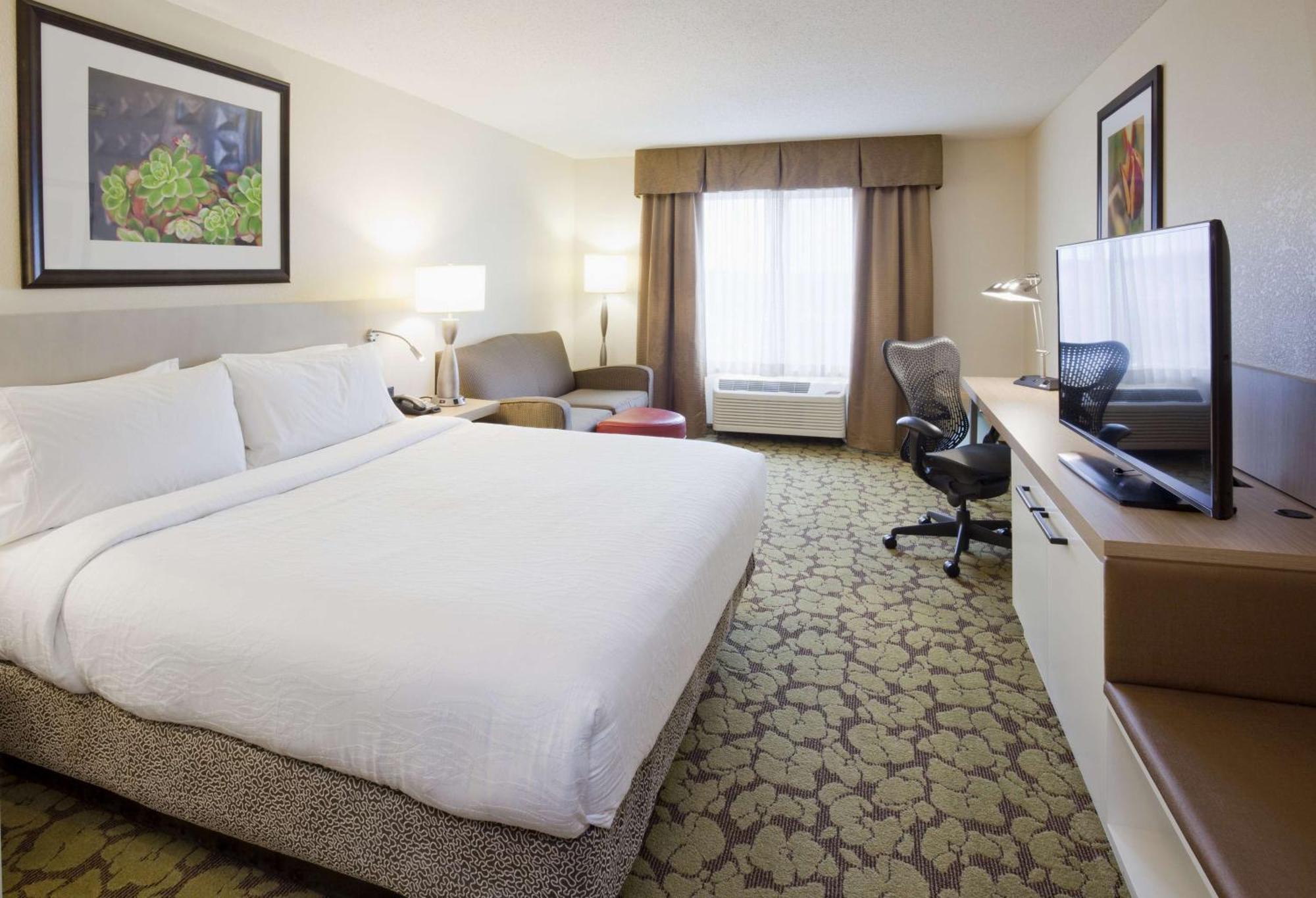 Hilton Garden Inn Minneapolis Ийгън Екстериор снимка